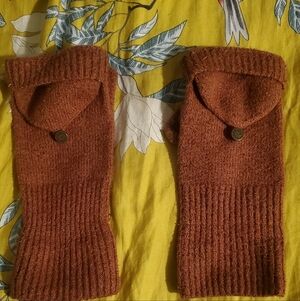 Women's Rust Color Mittens Target No Tag